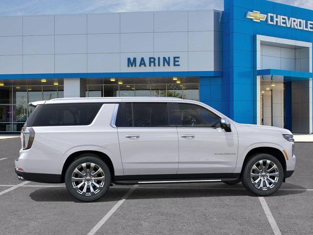 Photo of 2025 Iridescent Pearl Tricoat Chevrolet Suburban