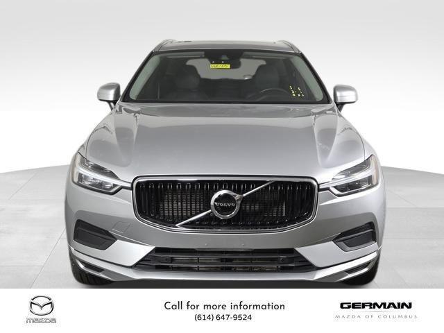 Photo of 2020 Bright Silver Metallic Volvo XC60
