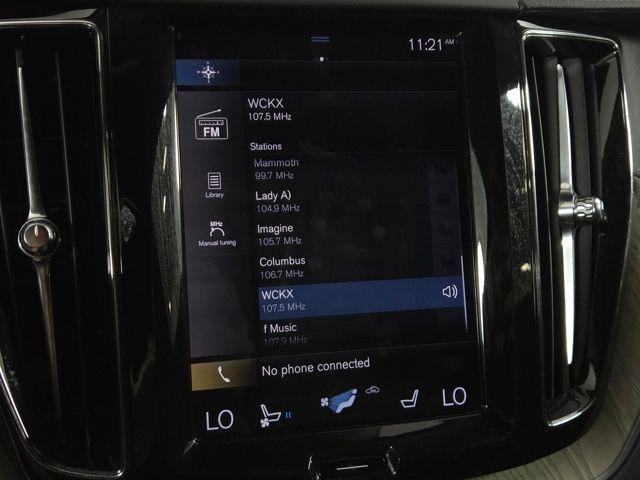 Photo of 2019 Onyx Black Metallic Volvo XC60