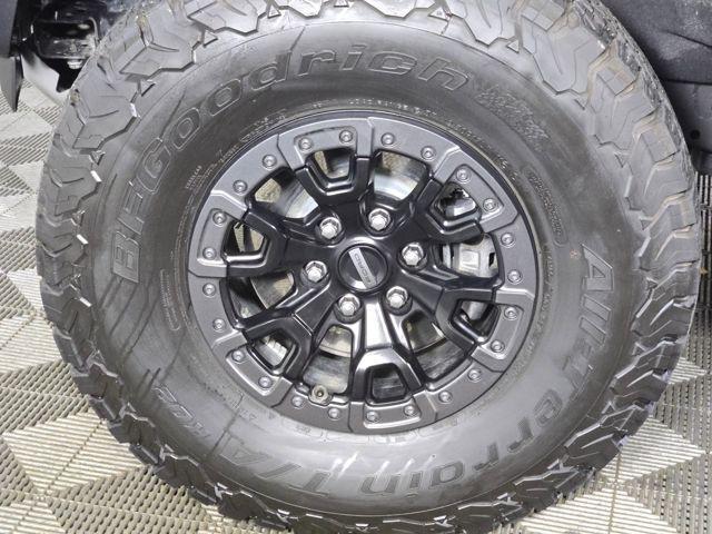Photo of 2024 Cactus Gray Ford Bronco