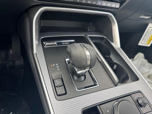 Photo of 2025 Rhodium White Premium Mazda CX-70
