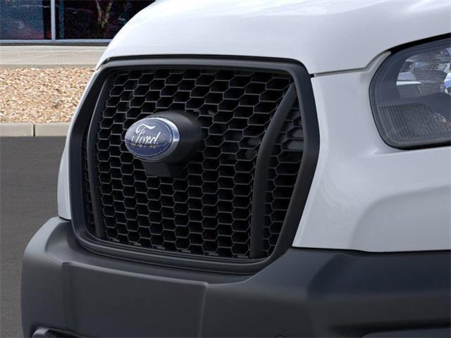 Photo of 2025 Oxford White Ford Transit-250