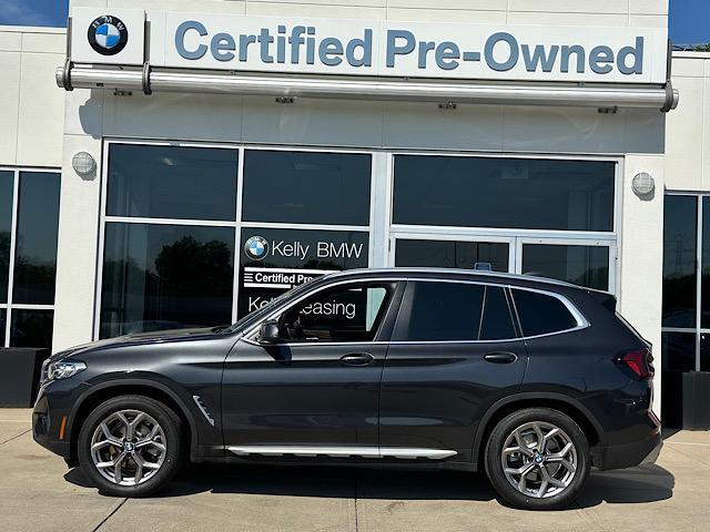 Photo of 2022 Dark Graphite Metallic BMW X3