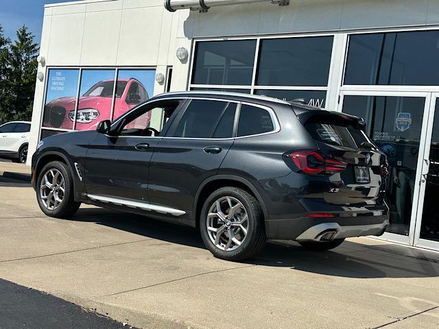 Photo of 2022 Dark Graphite Metallic BMW X3