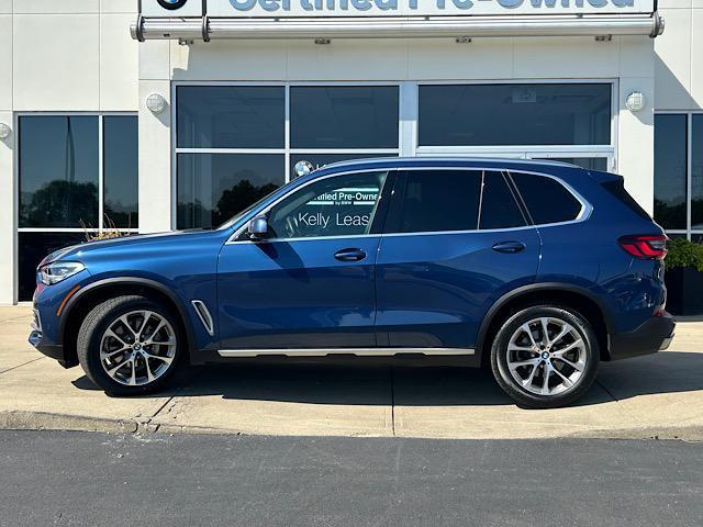 Photo of 2023 Phytonic Blue Metallic BMW X5