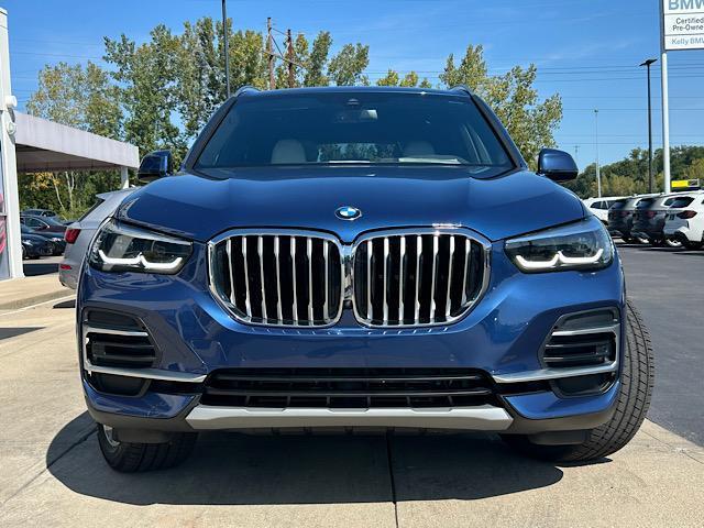Photo of 2023 Phytonic Blue Metallic BMW X5
