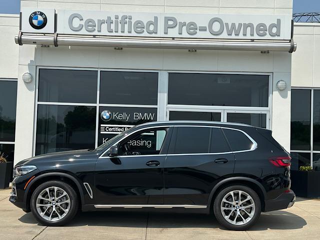 Photo of 2023 Jet Black BMW X5