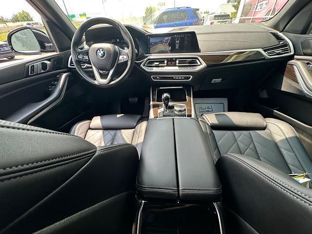 Photo of 2023 Jet Black BMW X5