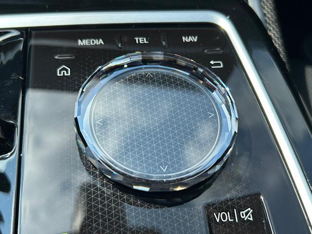 Photo of 2024 Black Sapphire Metallic BMW 760