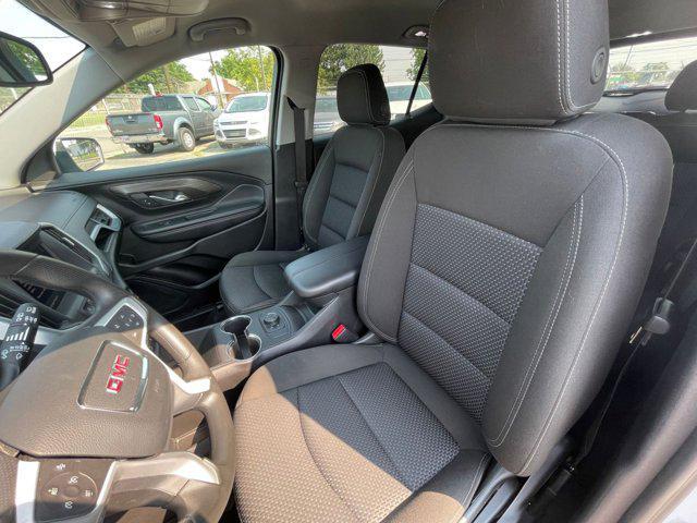 Photo of 2024 Summit White GMC Terrain