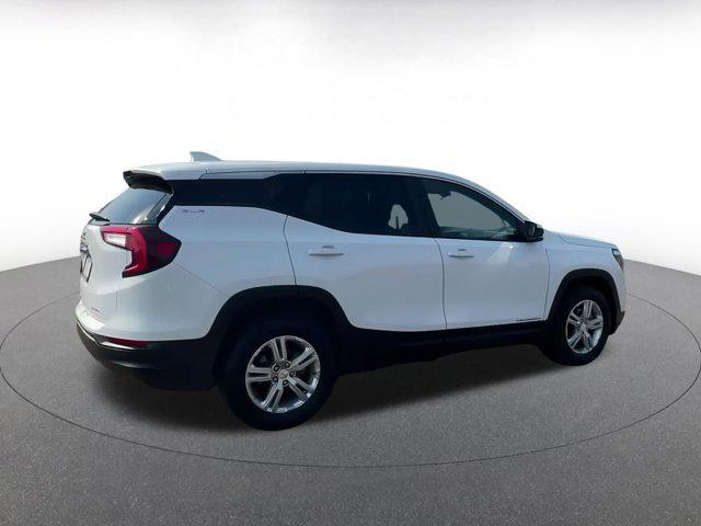Photo of 2024 Summit White GMC Terrain