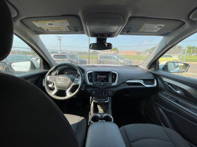 Photo of 2024 Summit White GMC Terrain