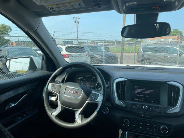 Photo of 2024 Summit White GMC Terrain