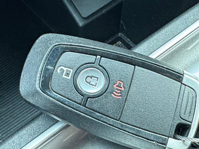 Photo of 2024 Blue Ford Edge