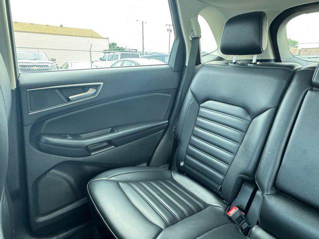 Photo of 2024 Blue Ford Edge