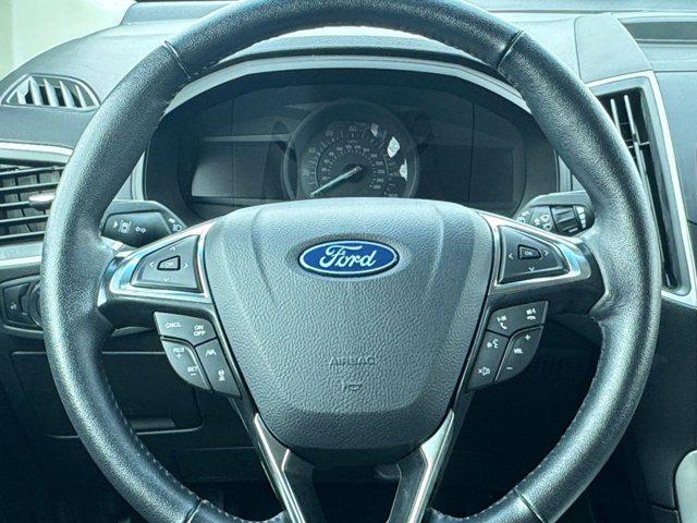 Photo of 2024 Blue Ford Edge