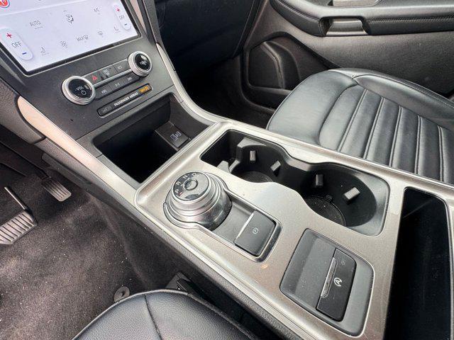 Photo of 2024 Blue Ford Edge