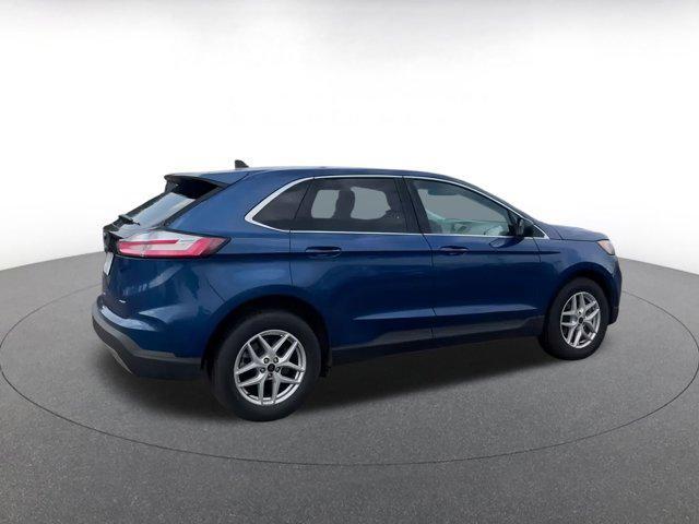 Photo of 2024 Blue Ford Edge