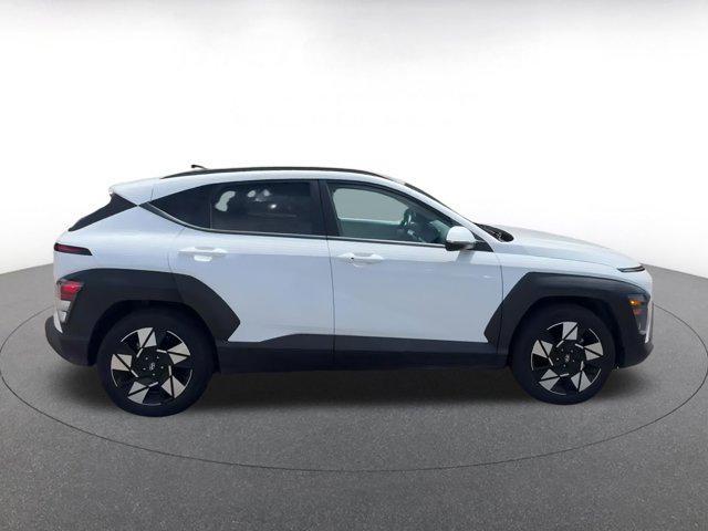 Photo of 2024 Atlas White Hyundai KONA