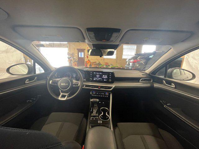 Photo of 2023 Everlasting Silver Kia K5