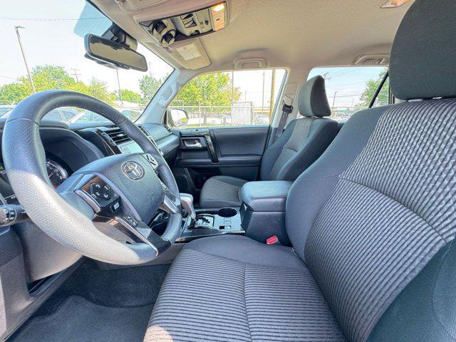 Photo of 2024 Midnight Black Metallic Toyota 4Runner