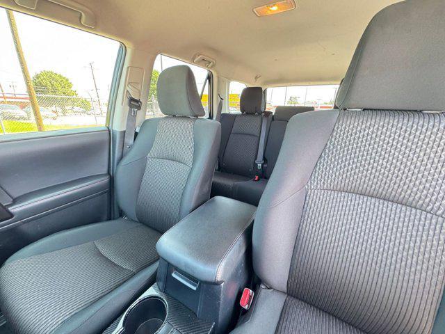 Photo of 2024 Midnight Black Metallic Toyota 4Runner
