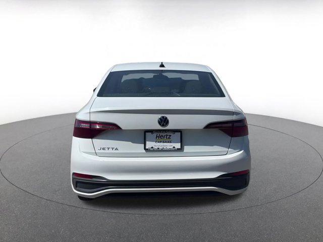 Photo of 2024 Pure White Volkswagen Jetta