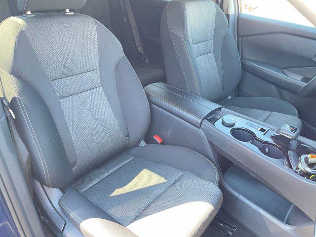 Photo of 2024 Deep Ocean Blue Pearl Nissan Rogue