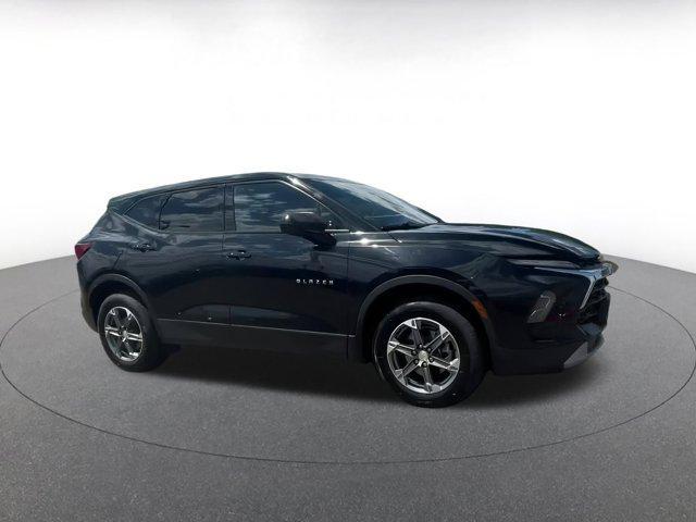 Photo of 2023 Black Chevrolet Blazer