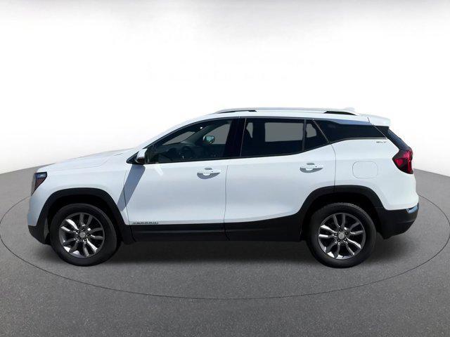 Photo of 2024 Summit White GMC Terrain