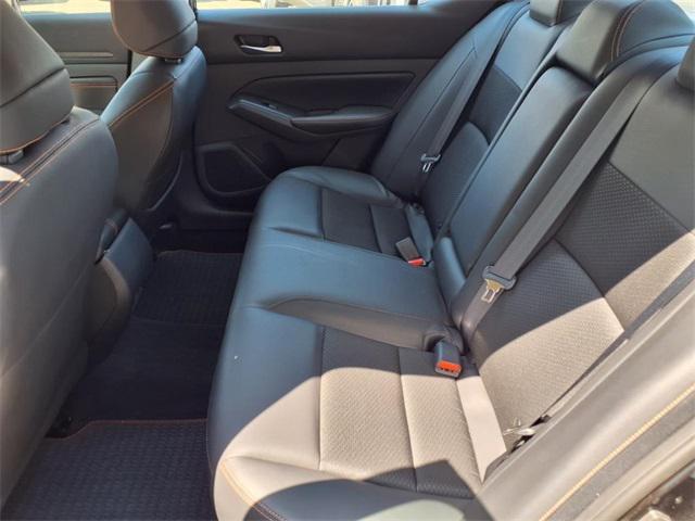 Photo of 2022 Super Black Clearcoat Nissan Altima
