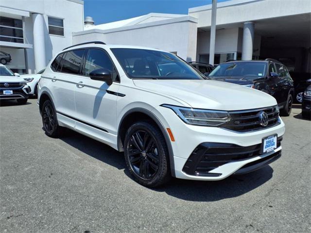 Photo of 2022 Oryx White Pearl Volkswagen Tiguan