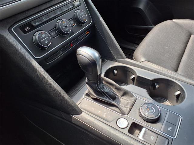Photo of 2021 Racing Green Volkswagen Atlas