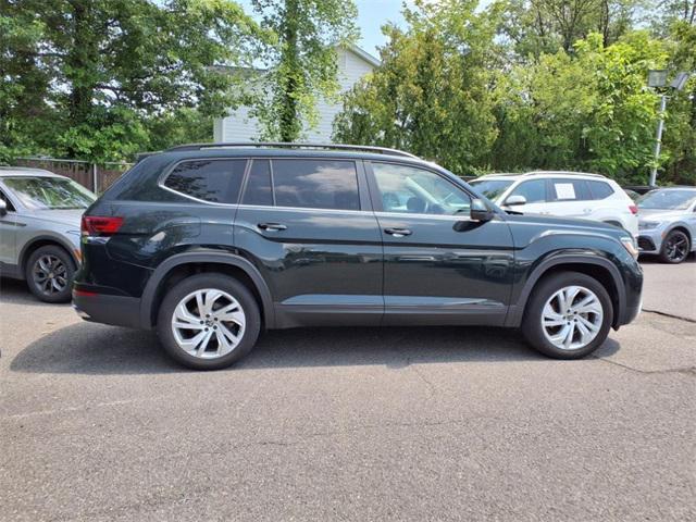 Photo of 2021 Racing Green Volkswagen Atlas