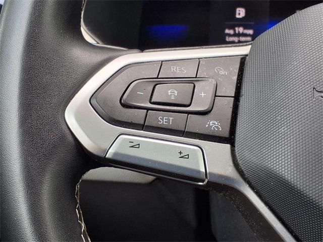 Photo of 2023 Platinum Gray Metallic Volkswagen Taos
