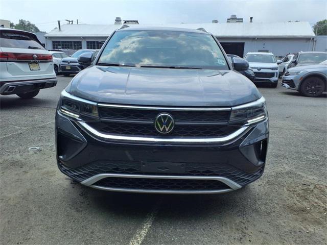 Photo of 2023 Platinum Gray Metallic Volkswagen Taos