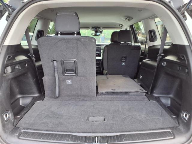Photo of 2023 Bright White Clearcoat Jeep Grand Cherokee L
