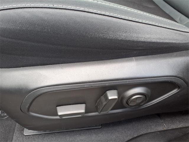 Photo of 2023 Bright White Clearcoat Jeep Grand Cherokee L