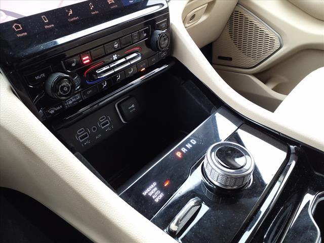 Photo of 2021 Velvet Red Pearlcoat Jeep Grand Cherokee L