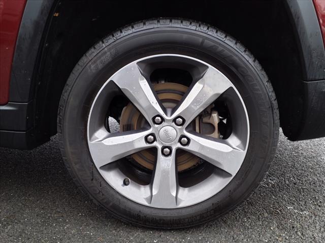 Photo of 2021 Velvet Red Pearlcoat Jeep Grand Cherokee L