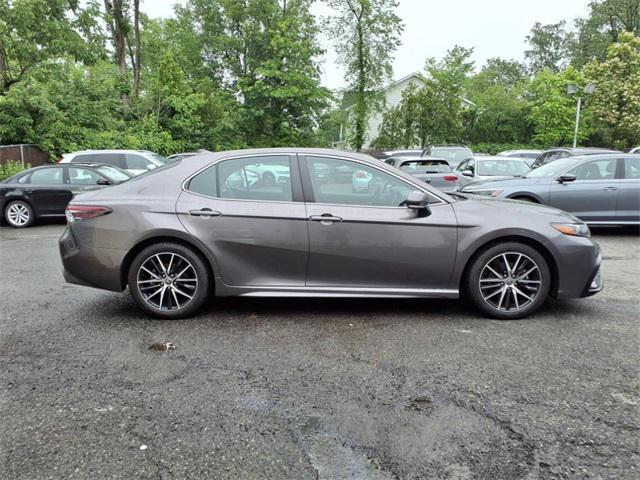Photo of 2022 Predawn Gray Mica Toyota Camry