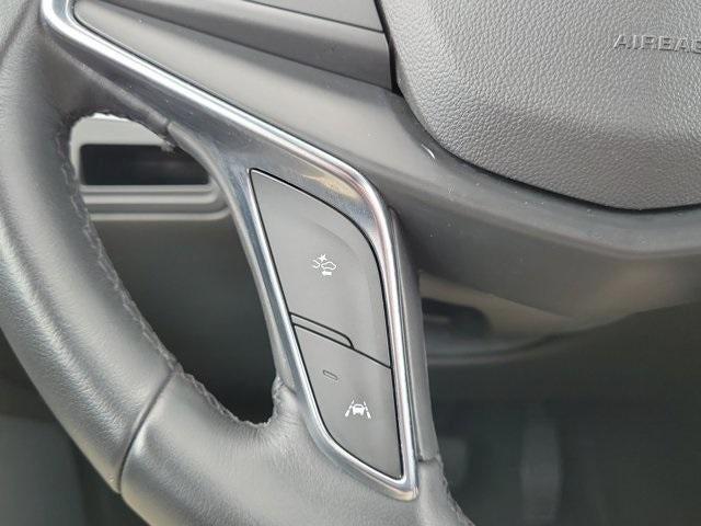 Photo of 2021 Crystal White Tri-Coat Cadillac XT5