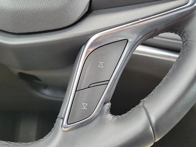 Photo of 2021 Crystal White Tri-Coat Cadillac XT5