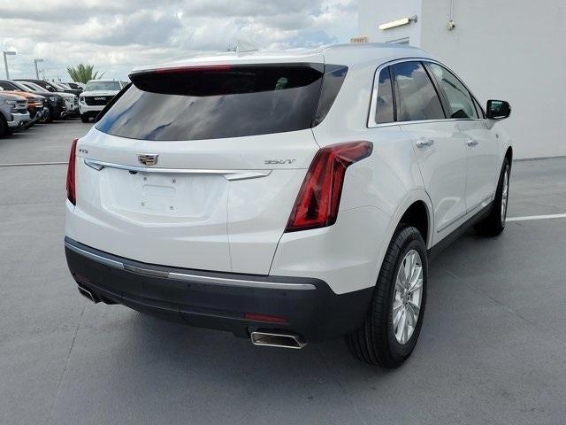 Photo of 2021 Crystal White Tri-Coat Cadillac XT5
