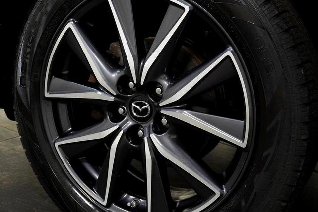 Photo of 2018 Snowflake White Pearl Mica Mazda CX-5