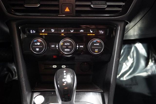 Photo of 2024 Pure White Volkswagen Taos