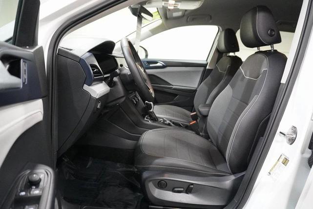 Photo of 2024 Pure White Volkswagen Taos