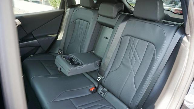 Photo of 2025 Black Sapphire Metallic BMW X3