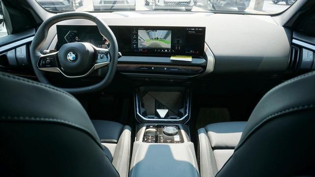 Photo of 2025 Black Sapphire Metallic BMW X3