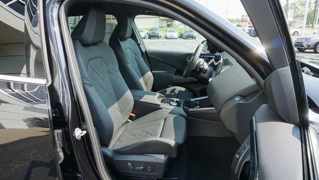 Photo of 2025 Black Sapphire Metallic BMW X3